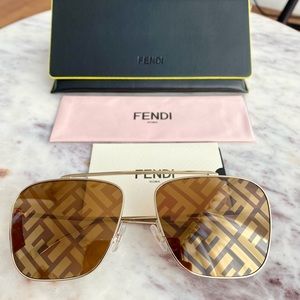 🚫SOLD🚫Fendi FF Logo Sunglasses in brown/goldtone